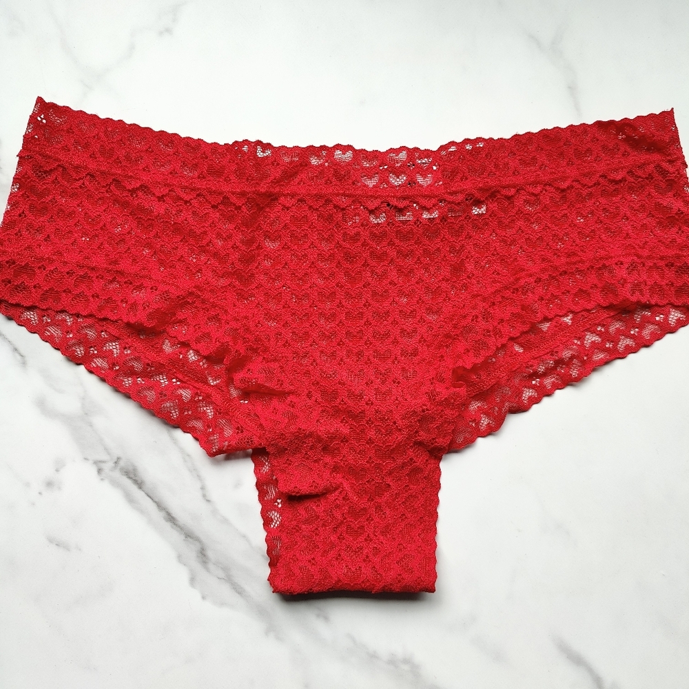 NWT PINK VICTORIA'S SECRET WINK HEART LACE CHEEKY IN RED PEPPER SIZE EXTRA LARGE